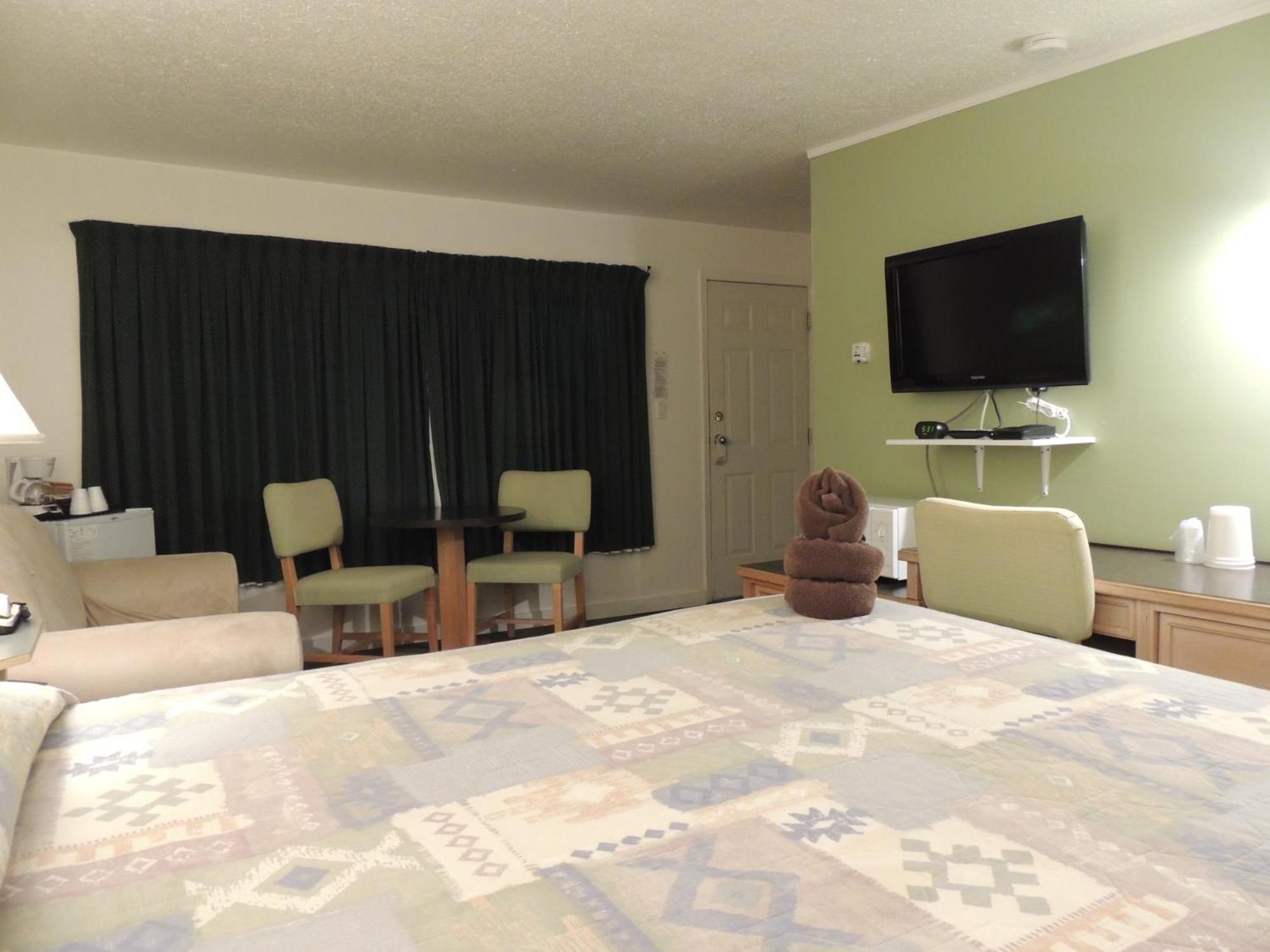 100 Mile Motel & Rv Park 100 Mile House Rom bilde